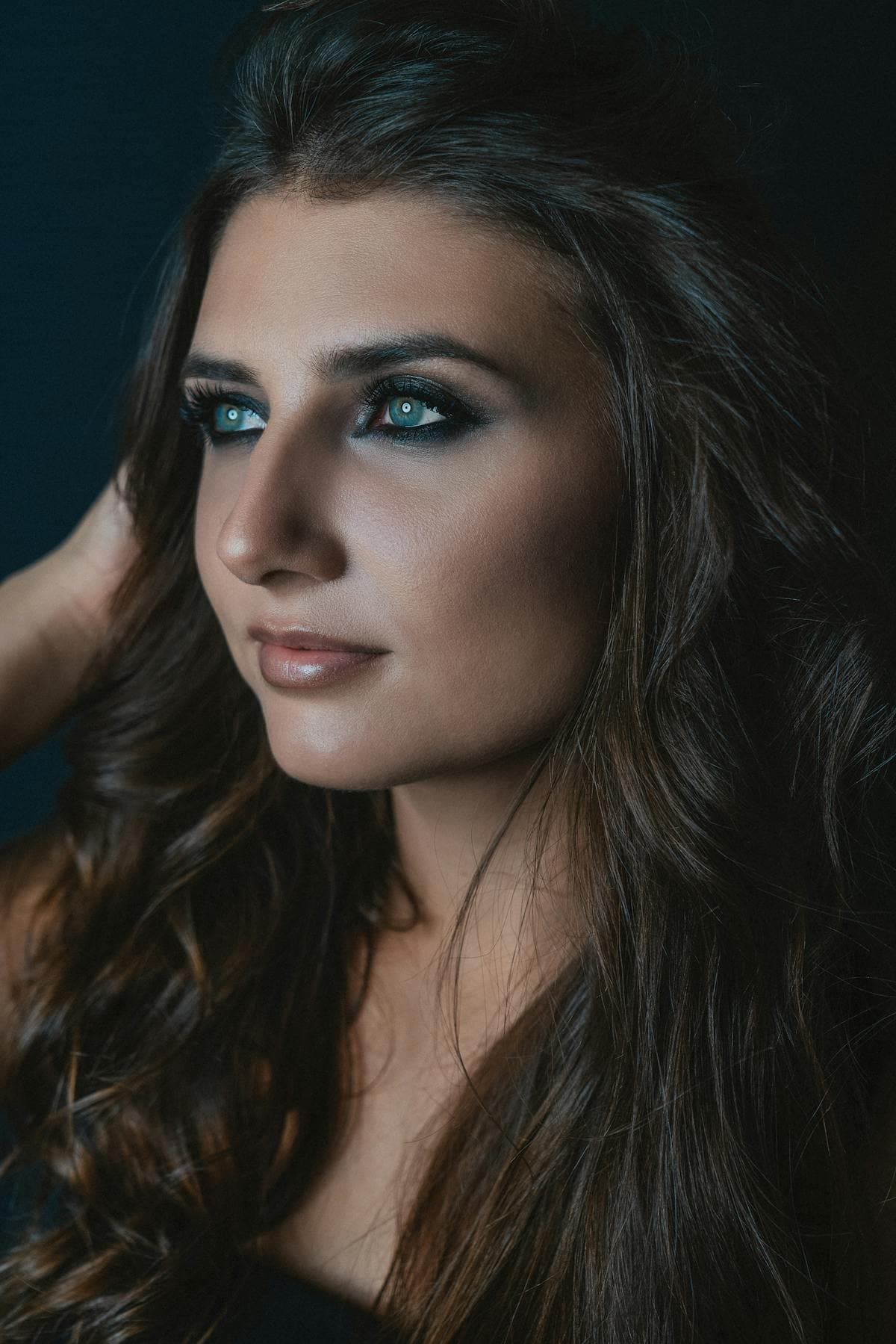 Maquillage longue tenue : techniques de pro pour 12h