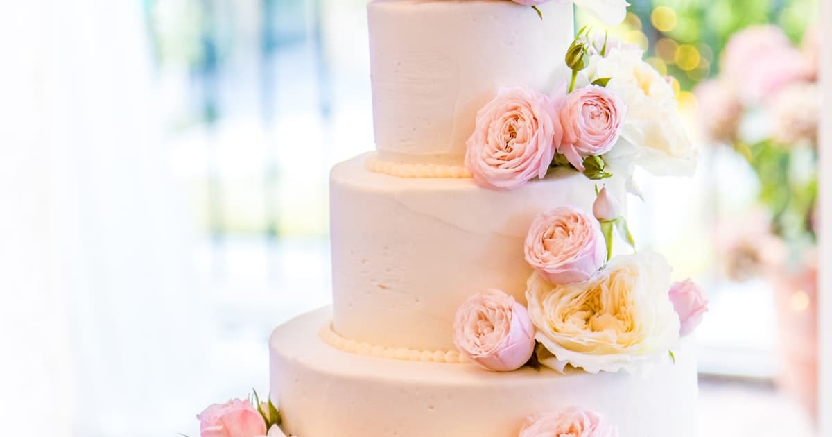 Wedding cake ou pièce montée : le grand match