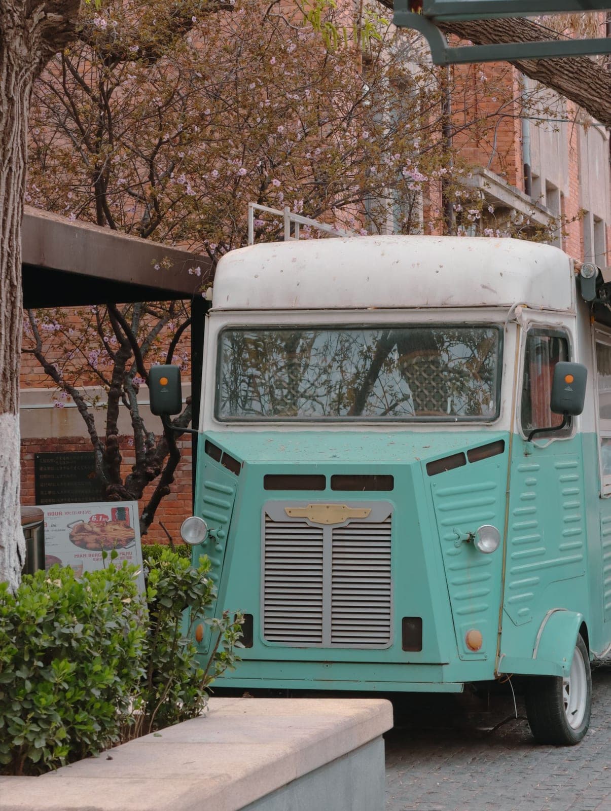 Ouvrir un food truck en 2026 : la réglementation à connaître